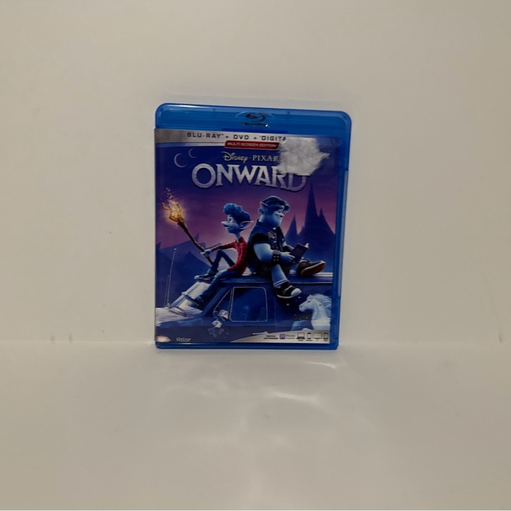 Onward (Blu-ray/DVD, 2020) NO Digital Code Disney Pixar Like New